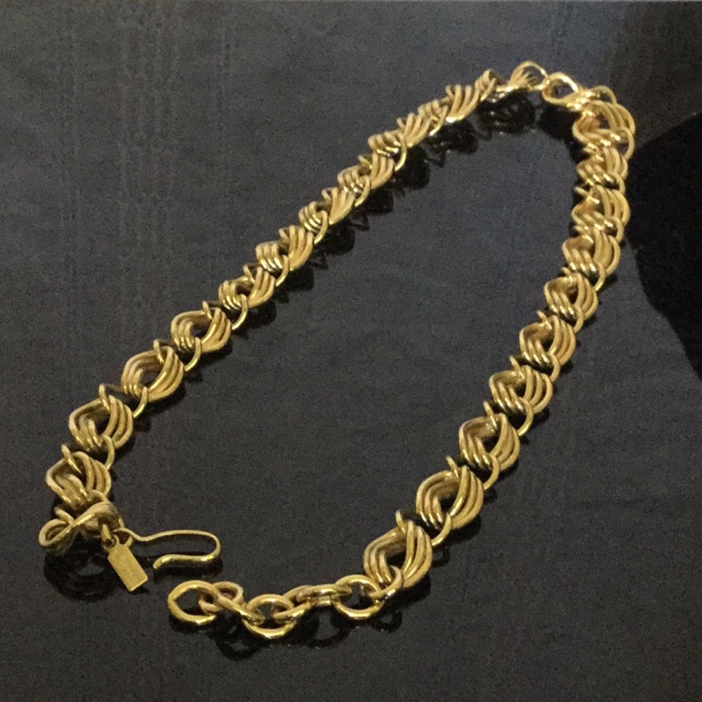Vtg.MonetGold V-ShapedNecklace W/Alt 3Ring&SnglRng - Picture 3 of 4